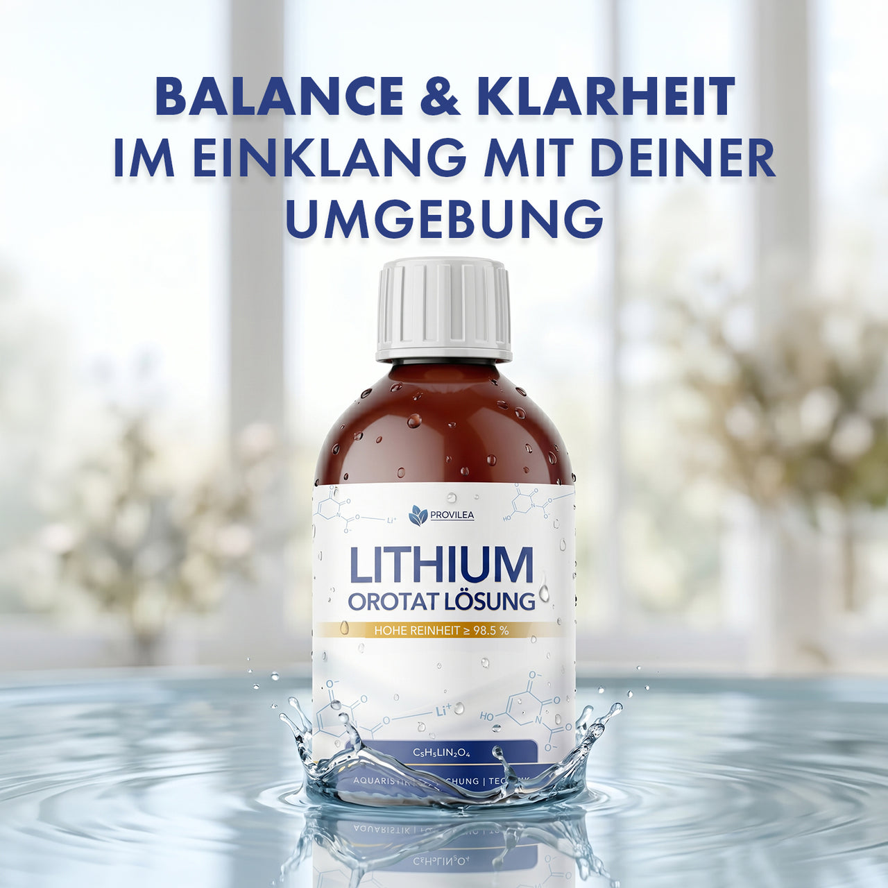 Braune Lithium Orotat Lösung Flasche steht im Wasser, darüber blauer Schriftzug im Bild oben