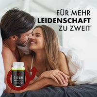 Thumbnail for Paar liegt eng umschlungen im Bett und lächelt sich an, daneben Produktabbildung Titan Kapseln mit Werbetext